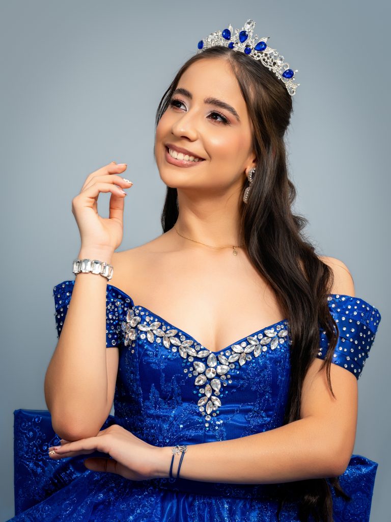 Sofia 15 40 768x1024